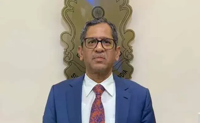 నల్సా యాప్ను ప్రారంభించిన  జస్టిస్ ఎన్వీ రమణ నల్సా యాప్ను ప్రారంభించిన  జస్టిస్ ఎన్వీ రమణ