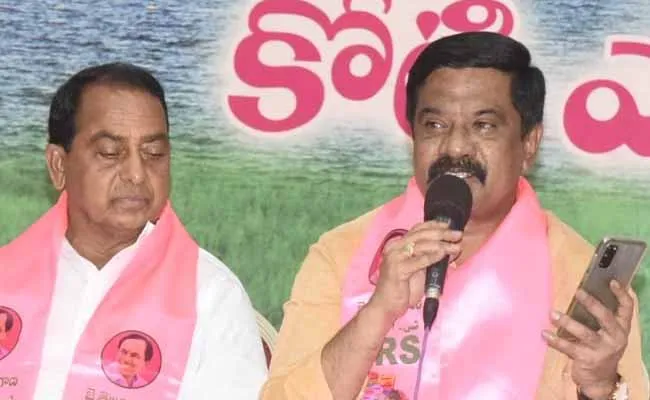 చంద్రబాబు డైరెక్షన్లోనే రేవంత్రెడ్డి నడుస్తున్నారు:  మంత్రి ప్రశాంత్రెడ్డి చంద్రబాబు డైరెక్షన్లోనే రేవంత్రెడ్డి నడుస్తున్నారు:  మంత్రి ప్రశాంత్రెడ్డి