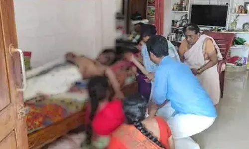 పశ్చిమ గోదావరి జిల్లాలో వివాదాస్పదంగా మారిన ఏఈవో మృతి పశ్చిమ గోదావరి జిల్లాలో వివాదాస్పదంగా మారిన ఏఈవో మృతి