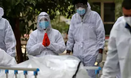 India corona Update : కేసులు తగ్గాయి.. మరణాలు పెరిగాయి..! India corona Update : కేసులు తగ్గాయి.. మరణాలు పెరిగాయి..!