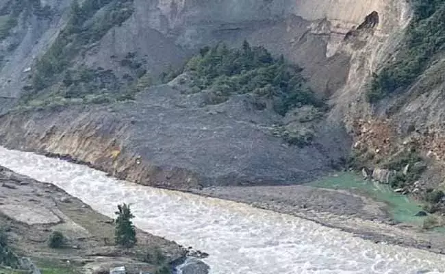 Kinnaur Landslide : హిమాచల్ప్రదేశ్లో ఘోర ప్రమాదం..  19 మంది మృతి..! Kinnaur Landslide : హిమాచల్ప్రదేశ్లో ఘోర ప్రమాదం..  19 మంది మృతి..!