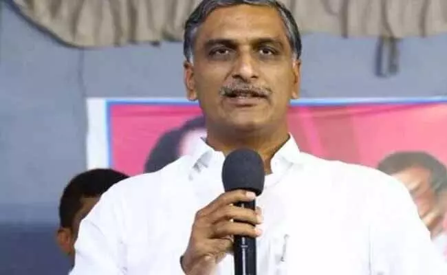 రైతుల రుణమాఫీకి వచ్చే బడ్జెట్లో నిధులు కేటాయిస్తాం: మంత్రి హరీష్ రావు రైతుల రుణమాఫీకి వచ్చే బడ్జెట్లో నిధులు కేటాయిస్తాం: మంత్రి హరీష్ రావు