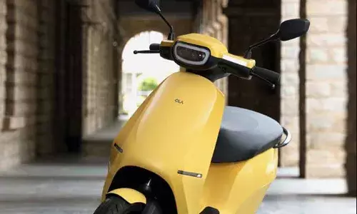 ఎదురుచూపులకు తెర.. విడుదలైన ఓలా ఎలక్ట్రిక్ స్కూటర్.. ధర, ఫీచర్లు ఇవే.. ఎదురుచూపులకు తెర.. విడుదలైన ఓలా ఎలక్ట్రిక్ స్కూటర్.. ధర, ఫీచర్లు ఇవే..