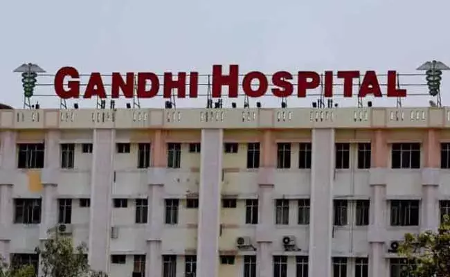 గాంధీ ఆస్పత్రి అత్యాచారం కేసులో మరో ట్విస్ట్ ..మెడికల్ రిపోర్టులో.. గాంధీ ఆస్పత్రి అత్యాచారం కేసులో మరో ట్విస్ట్ ..మెడికల్ రిపోర్టులో..
