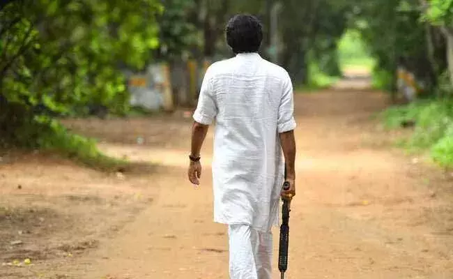 భీమ్లా నాయక్ ఇన్ బ్రేక్ టైమ్.. గన్నుతో పవర్ స్టార్ విధ్వంసం..వీడియో భీమ్లా నాయక్ ఇన్ బ్రేక్ టైమ్.. గన్నుతో పవర్ స్టార్ విధ్వంసం..వీడియో