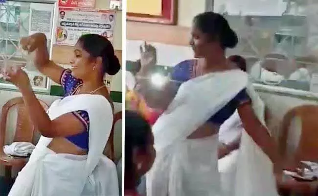 బెడిసి కొట్టిన బుల్లెట్టు బండి డాన్స్.. నర్సుకు షాక్..! బెడిసి కొట్టిన బుల్లెట్టు బండి డాన్స్.. నర్సుకు షాక్..!