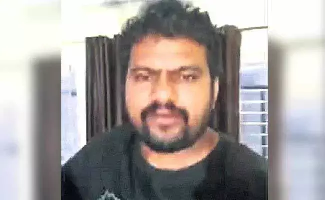 ప్రేమించిన అమ్మాయి, స్నేహితులు మోసం చేశారని సూసైడ్‌..!