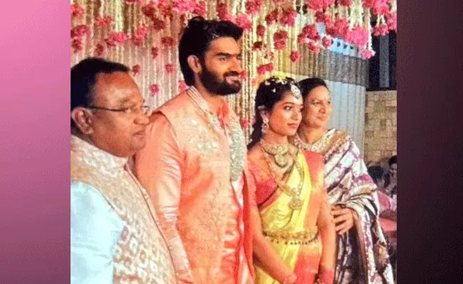 Karthikeya: ఆర్ఎక్స్ 100 హీరో కార్తికేయ నిశ్చితార్థం.. Karthikeya: ఆర్ఎక్స్ 100 హీరో కార్తికేయ నిశ్చితార్థం..