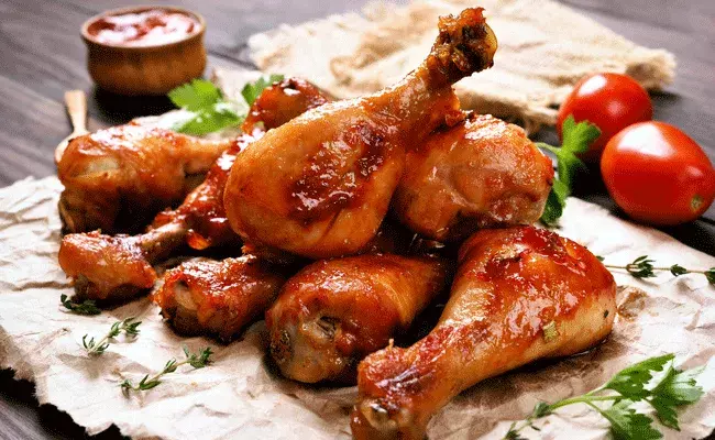 క్షణికావేశం: భర్త చికెన్ తిన్నాడని భార్య.. క్షణికావేశం: భర్త చికెన్ తిన్నాడని భార్య..