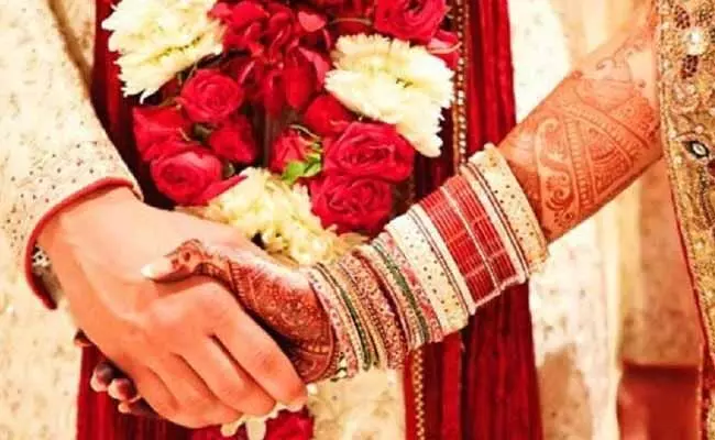 కన్యాదానం టైంలో.. కనిపించకుండా పోయిన వధువు తల్లిదండ్రులు..ఏమైందంటే.? కన్యాదానం టైంలో.. కనిపించకుండా పోయిన వధువు తల్లిదండ్రులు..ఏమైందంటే.?