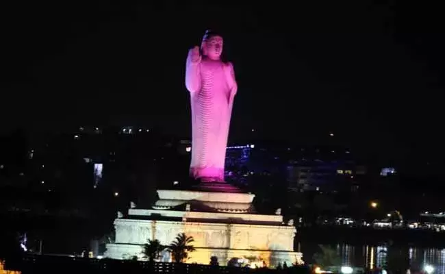 Tank Bund : హైదరాబాద్ ట్యాంక్ బండ్పై వీకెండ్ ట్రాఫిక్ ఆంక్షలు ..! Tank Bund : హైదరాబాద్ ట్యాంక్ బండ్పై వీకెండ్ ట్రాఫిక్ ఆంక్షలు ..!