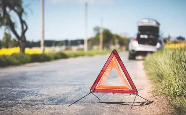 ప్రకాశం జిల్లాలో ఘోర రోడ్డు ప్రమాదం.. ఐదుగురు దుర్మరణం..!