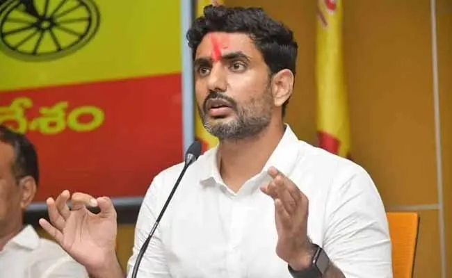 వైసీపీ పాలనలో సంక్షేమం మూరెడు.. విద్యుత్ బిల్లులు బారెడు : లోకేష్ వైసీపీ పాలనలో సంక్షేమం మూరెడు.. విద్యుత్ బిల్లులు బారెడు : లోకేష్