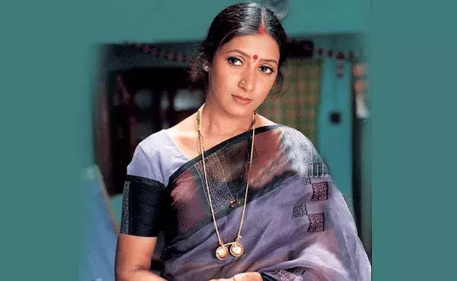 ఆ పాపని నా కూతురే అనుకున్నారు.. ఈ విషయం ఎవరికీ తెలియదు. : ఆమని ఆ పాపని నా కూతురే అనుకున్నారు.. ఈ విషయం ఎవరికీ తెలియదు. : ఆమని