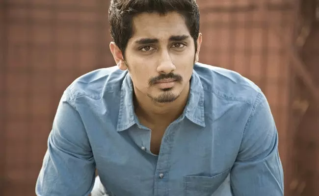 Siddharth: ఎందుకిలా చేస్తున్నారు: సిద్ధార్థ్ ఆవేదన Siddharth: ఎందుకిలా చేస్తున్నారు: సిద్ధార్థ్ ఆవేదన