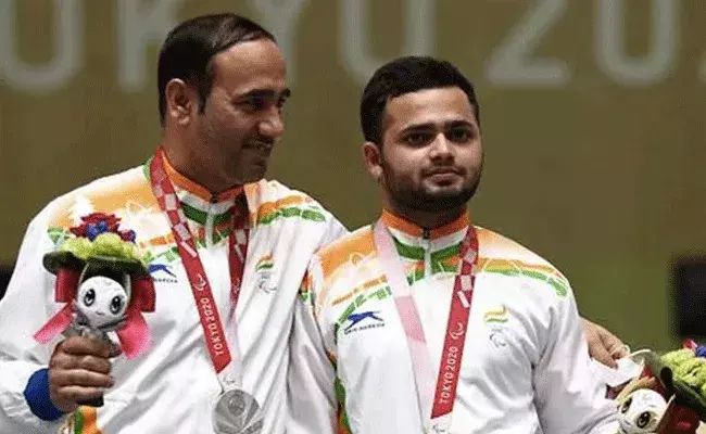 పారాలింపిక్స్‌.. ఒకే ఈవెంట్లో భారత్‌కు స్వర్ణం, రజతం