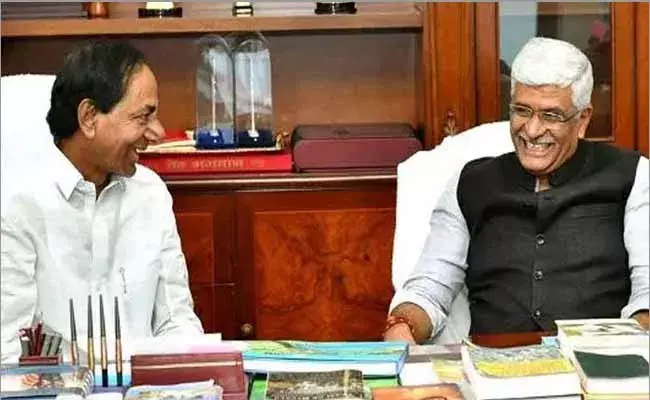 ఐదో రోజు ఢిల్లీలో సీఎం కేసీఆర్ పర్యటన.. జల్శక్తి మంత్రి గజేంద్ర షెకావత్ను కలిసే ఛాన్స్...! ఐదో రోజు ఢిల్లీలో సీఎం కేసీఆర్ పర్యటన.. జల్శక్తి మంత్రి గజేంద్ర షెకావత్ను కలిసే ఛాన్స్...!