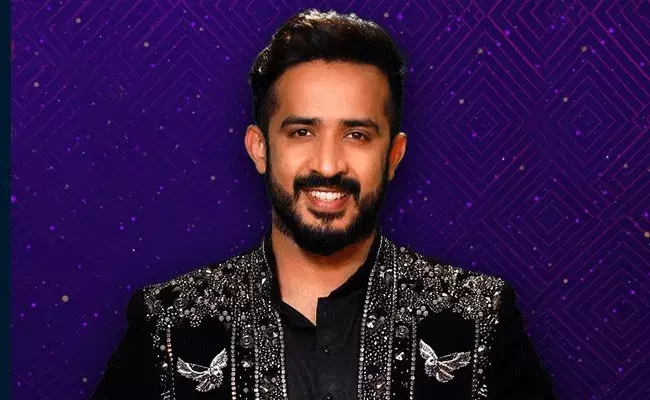 Bigg Boss: ఆ విషయం గురించి మాట్లాడొద్దు ప్లీజ్..: యాంకర్ రవి రిక్వెస్ట్