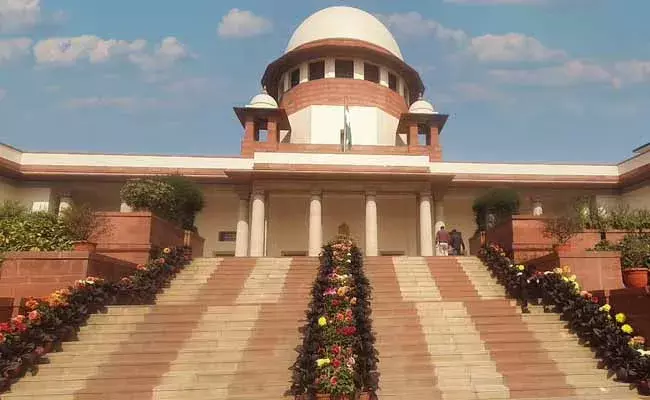 ఆలయ భూములకు దేవుడే యజమాని : సుప్రీంకోర్టు