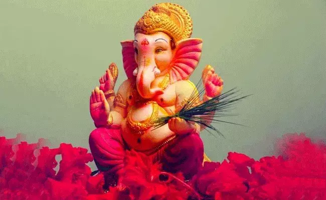 వినాయకుని నుండి మనం ఏ నాయకత్వ లక్షణాలను నేర్చుకోవచ్చు? వినాయకుని నుండి మనం ఏ నాయకత్వ లక్షణాలను నేర్చుకోవచ్చు?