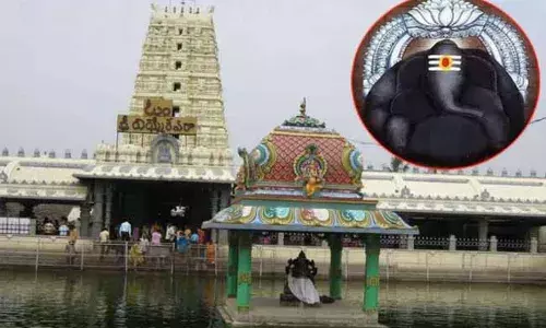 anipakama : కాణిపాకంలో వైభవంగా వినాయకుడి నవరాత్రి వేడుకలు..! anipakama : కాణిపాకంలో వైభవంగా వినాయకుడి నవరాత్రి వేడుకలు..!