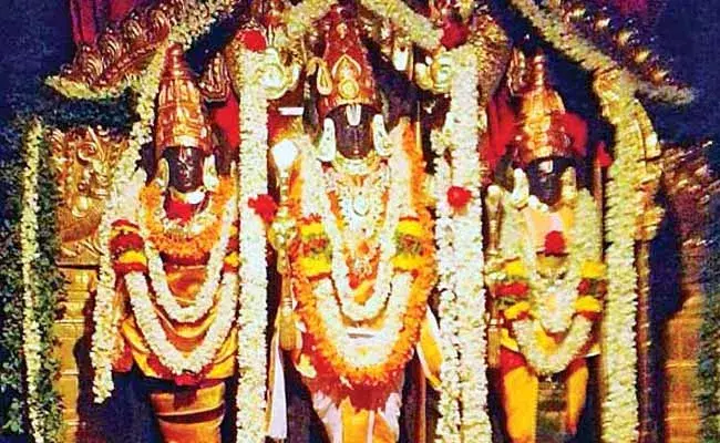 ఆంజనేయుడు లేని రామాలయం.. ముస్లింలు కూడా దర్శించుకుకుంటారు..ఏక్కడంటే..! ఆంజనేయుడు లేని రామాలయం.. ముస్లింలు కూడా దర్శించుకుకుంటారు..ఏక్కడంటే..!