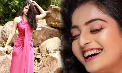 అందాల డోస్ పెంచుతున్న వకీల్‌‌‌సాబ్ భామ..!