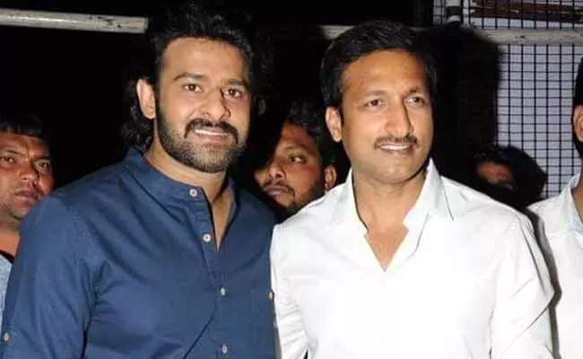 నా స్నేహితుడు బ్లాక్బస్టర్ హిట్ కొట్టాడు... నేను హ్యాపీ : ప్రభాస్ నా స్నేహితుడు బ్లాక్బస్టర్ హిట్ కొట్టాడు... నేను హ్యాపీ : ప్రభాస్