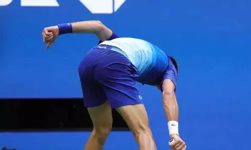 ఓటమి తర్వాత.. రాకెట్‌ను నేలకేసి కొట్టి.. కన్నీళ్లు పెట్టుకున్న జకోవిచ్‌ .. !