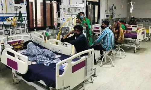 జ్వరం, విరోచనాలతో 130 మంది చిన్నారులు ఆస్పత్రిపాలు.. జ్వరం, విరోచనాలతో 130 మంది చిన్నారులు ఆస్పత్రిపాలు..
