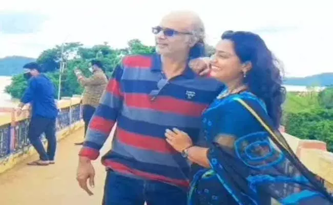 టిక్టాక్ కపుల్స్.. 44 లక్షలు వసూలు.. వెలుగులోకి ఘరానా మోసం..! టిక్టాక్ కపుల్స్.. 44 లక్షలు వసూలు.. వెలుగులోకి ఘరానా మోసం..!