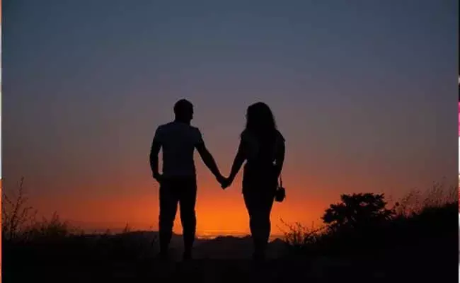 17 ఏళ్ల కుర్రాడితో 30 ఏళ్ల వివాహిత అదృశ్యం.. చివరికి ఏం అయిందంటే..! 17 ఏళ్ల కుర్రాడితో 30 ఏళ్ల వివాహిత అదృశ్యం.. చివరికి ఏం అయిందంటే..!