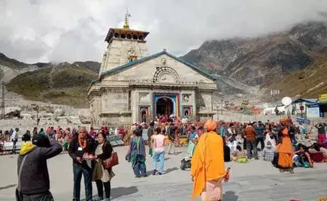 Char Dham Yatra : చార్ధామ్ యాత్రకు హైకోర్టు గ్రీన్ సిగ్నల్..! Char Dham Yatra : చార్ధామ్ యాత్రకు హైకోర్టు గ్రీన్ సిగ్నల్..!