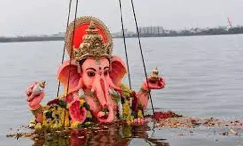 Ganesh immersion 2021 : హైదరాబాద్‌లో ఘనంగా గణనాథుల శోభయాత్ర...!