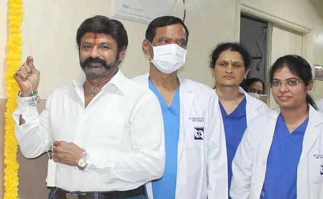 Balakrishna : రియల్ హీరో బాలకృష్ణ.. చిన్నారి క్యాన్సర్ చికిత్సకు రూ.5.20 లక్షల సాయం Balakrishna : రియల్ హీరో బాలకృష్ణ.. చిన్నారి క్యాన్సర్ చికిత్సకు రూ.5.20 లక్షల సాయం