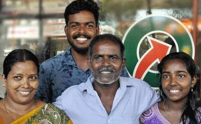 ఆటో డ్రైవర్ అదృష్టం.. లాటరీలో రూ .12 కోట్లు..