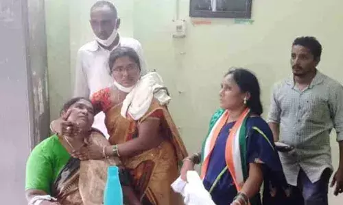 ములుగు ఎమ్మెల్యే సీతక్కకు అస్వస్థత