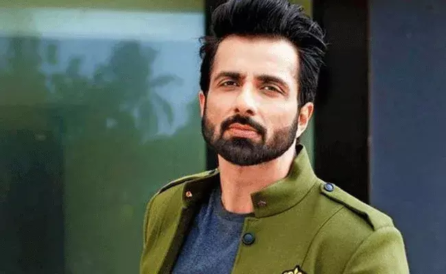 Sonu Sood: పన్ను ఎగవేత ఆరోపణలపై సోనూసూద్ క్లారిటీ.. Sonu Sood: పన్ను ఎగవేత ఆరోపణలపై సోనూసూద్ క్లారిటీ..