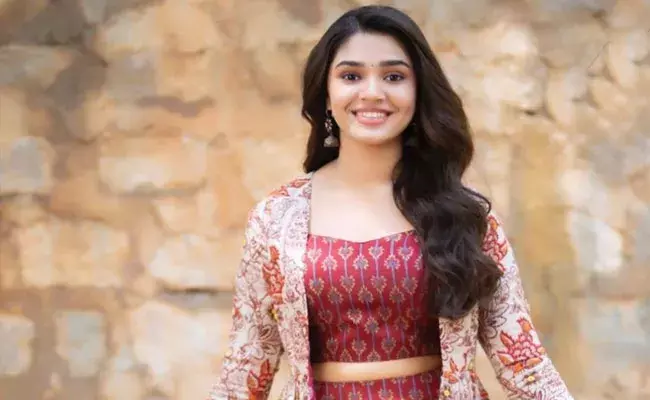 రేటు పెంచేసిన బేబమ్మ.. బాబోయ్ ఆ ప్రీక్వెల్‌కు అంత డిమాండా..!