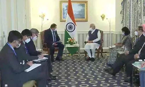 క్వాల్కమ్ అధినేత క్రిస్టినో ఆర్.ఎమోన్తో మోదీ భేటీ..! క్వాల్కమ్ అధినేత క్రిస్టినో ఆర్.ఎమోన్తో మోదీ భేటీ..!