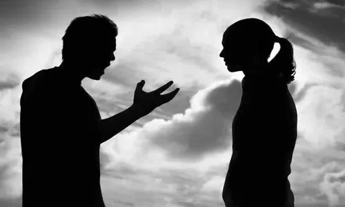 నా భార్య రోజూ స్నానం చేయడం లేదు.. విడాకులు ఇప్పించండి మహాప్రభో..! నా భార్య రోజూ స్నానం చేయడం లేదు.. విడాకులు ఇప్పించండి మహాప్రభో..!