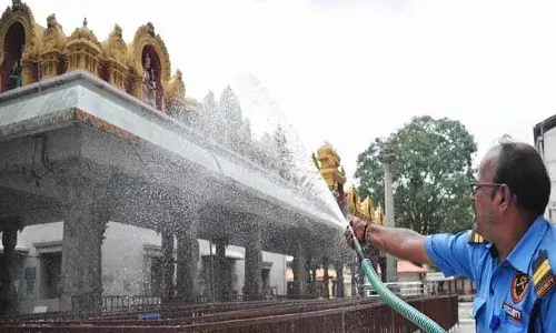 ఆ పిల్లాడు గుడిలోకి వెళ్లినందుకు రూ.25000 జరిమానా..! ఆ పిల్లాడు గుడిలోకి వెళ్లినందుకు రూ.25000 జరిమానా..!