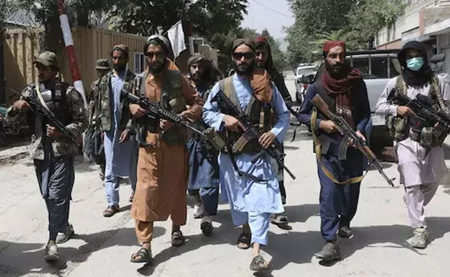 Taliban News: తప్పు చేస్తే కాళ్లు, చేతులు నరికేస్తాం: తాలిబన్లు