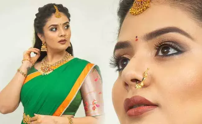 Sreemukhi Half Saree : అదిరిందమ్మా...! రాములమ్మ.. లంగా ఓణిలో అదుర్స్..! Sreemukhi Half Saree : అదిరిందమ్మా...! రాములమ్మ.. లంగా ఓణిలో అదుర్స్..!