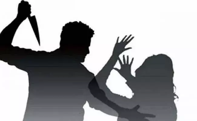 Hyderabad Murder : పెళ్లయిన నెల రోజులకే.. భార్యను హత్య చేసి.. భర్త ఆత్మహత్యాయత్నం ..! Hyderabad Murder : పెళ్లయిన నెల రోజులకే.. భార్యను హత్య చేసి.. భర్త ఆత్మహత్యాయత్నం ..!