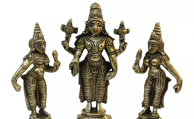 Tamil Nadu: పంచలోహ విగ్రహాలకు అన్ని కోట్లా.. Tamil Nadu: పంచలోహ విగ్రహాలకు అన్ని కోట్లా..