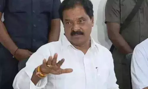 ప్రజలే జగన్ పై దాడి చేసేరోజు రాబోతోంది : ఏపీ డిప్యూటీ సీఎం ప్రజలే జగన్ పై దాడి చేసేరోజు రాబోతోంది : ఏపీ డిప్యూటీ సీఎం