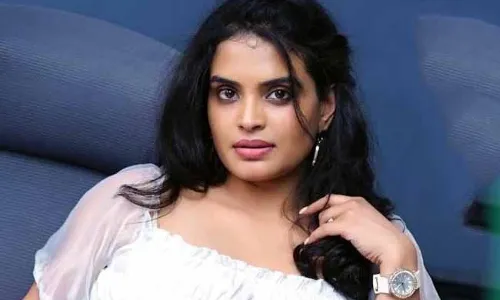 7 Arts Sarayu : ఇండస్ట్రీకి వచ్చినప్పుడు చాలా మంది  కమిట్మెంట్ అడిగారు.. అందుకే ఇంకా ఉన్నాను...! 7 Arts Sarayu : ఇండస్ట్రీకి వచ్చినప్పుడు చాలా మంది  కమిట్మెంట్ అడిగారు.. అందుకే ఇంకా ఉన్నాను...!