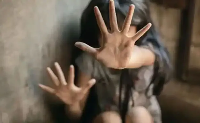Nizamabad Gang Rape: నిజామాబాద్ గ్యాంగ్రేప్ నిందితుల అరెస్ట్.. Nizamabad Gang Rape: నిజామాబాద్ గ్యాంగ్రేప్ నిందితుల అరెస్ట్..