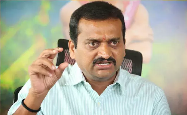 Bandla Ganesh: ఇలా చేశావేంటి బండ్ల.. ఈ సంచలన నిర్ణయం వెనుక కారణం వాళ్లిద్దరేనా? Bandla Ganesh: ఇలా చేశావేంటి బండ్ల.. ఈ సంచలన నిర్ణయం వెనుక కారణం వాళ్లిద్దరేనా?